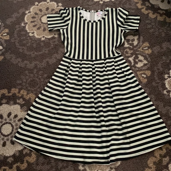 NWT Lularoe Amelia Dress - Picture 2 of 6